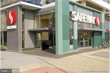 1435 4th Street Southwest, Unit B201 Washington, DC 20024 - Photo 20 of 22 a view of the entrance of the building