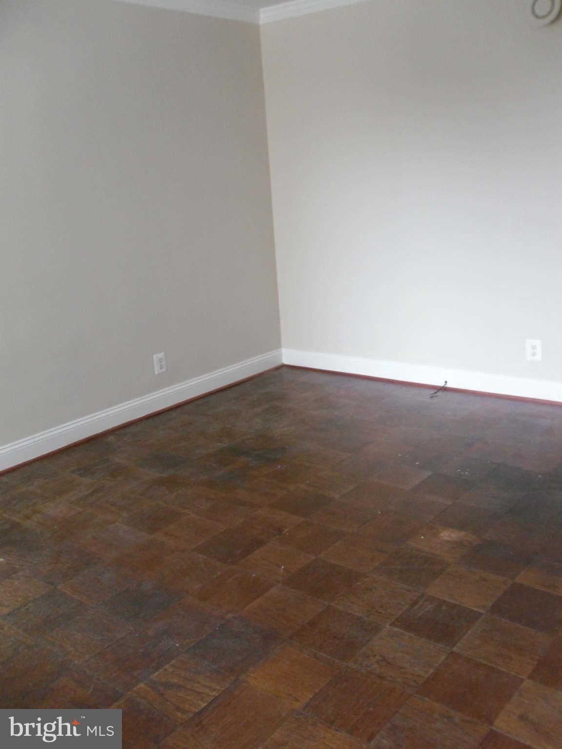 1435 4th Street Southwest, Unit B201 Washington, DC 20024 - Photo 9 of 22 a view of an empty room