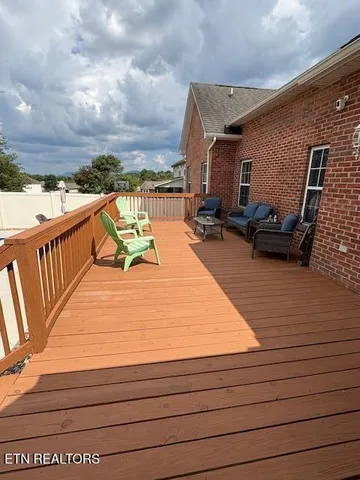 $589,900 | 412 Amberland Lane, Maryville, TN 37804