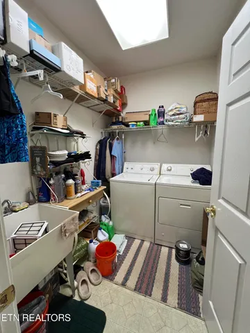 $589,900 | 412 Amberland Lane, Maryville, TN 37804