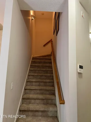 $589,900 | 412 Amberland Lane, Maryville, TN 37804