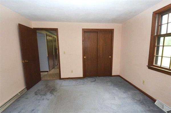 642 Wheeler Road Dracut, MA 01826 - Photo 12 of 30 an empty room with windows