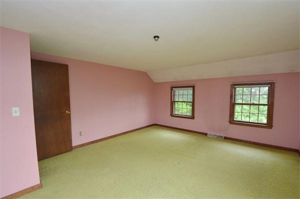 642 Wheeler Road Dracut, MA 01826 - Photo 16 of 30 an empty room with windows