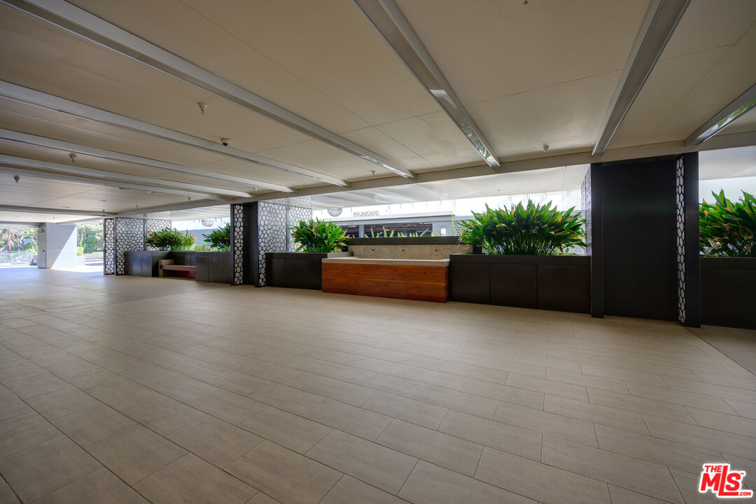 310 Washington Boulevard, Unit 802 Marina del Rey, CA 90292 - Photo 40 of 43 a view of parking garage