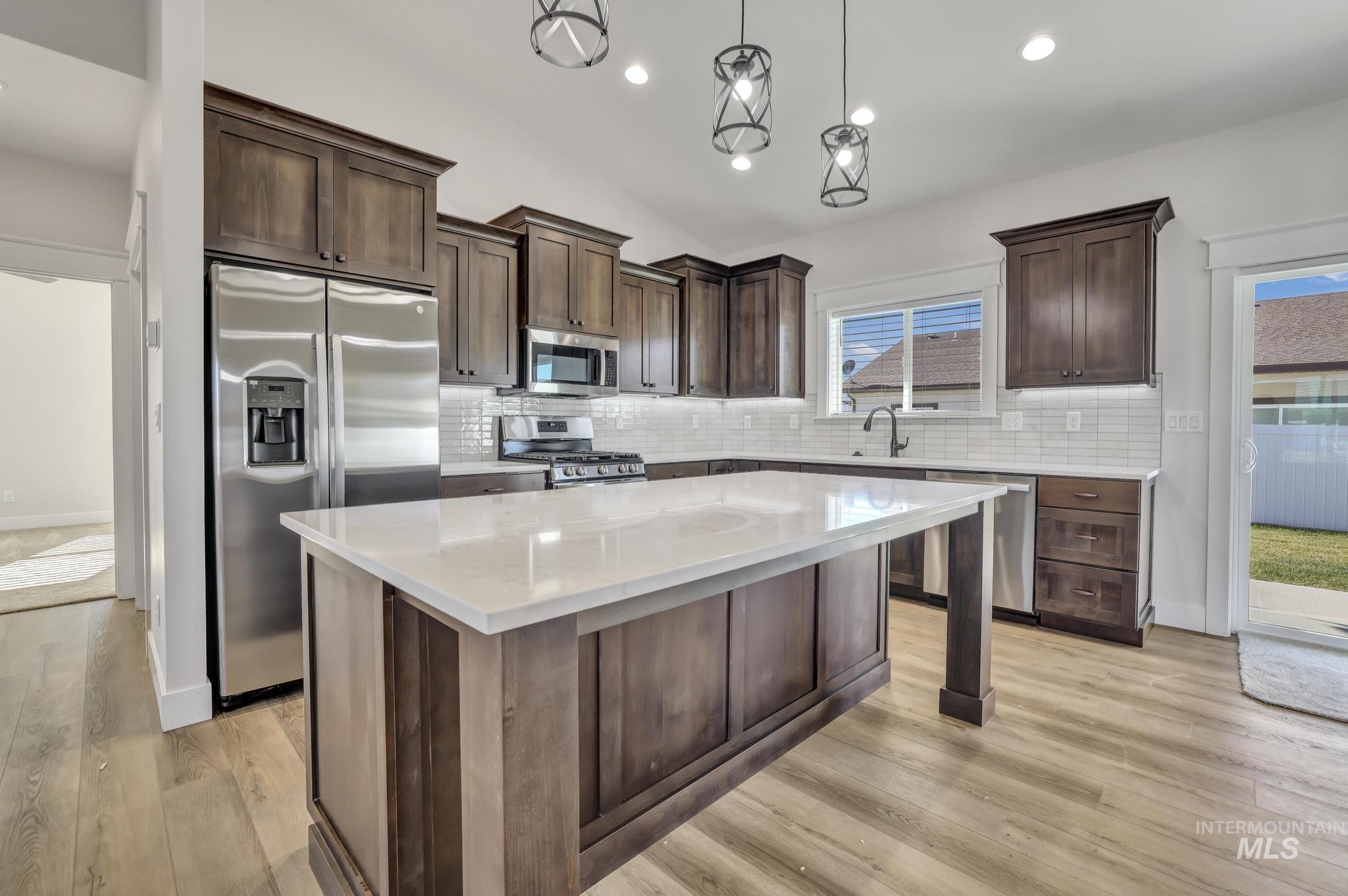 1376 Haizlee Way Twin Falls, ID 83301 - Photo 3 of 29