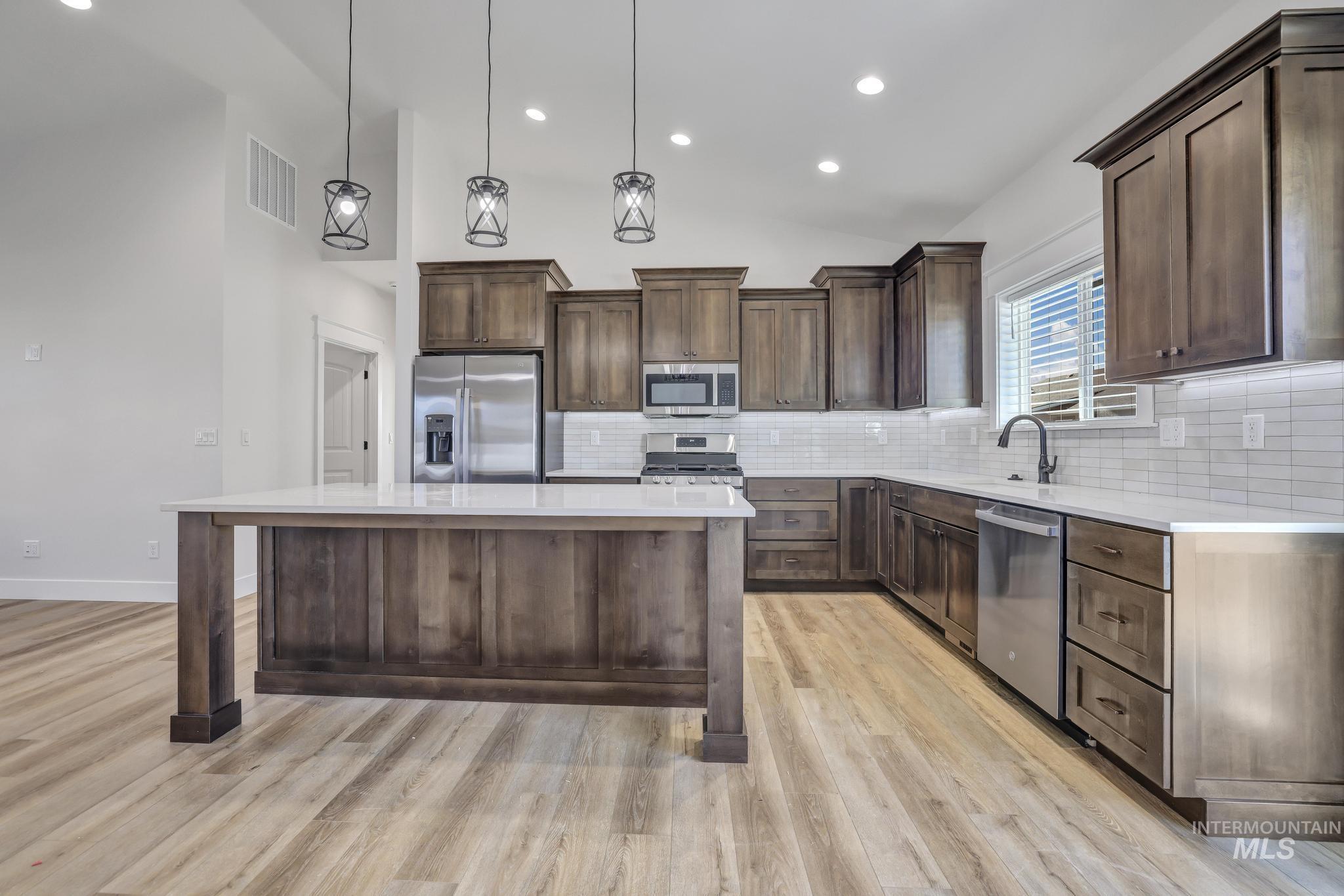 1376 Haizlee Way Twin Falls, ID 83301 - Photo 4 of 29