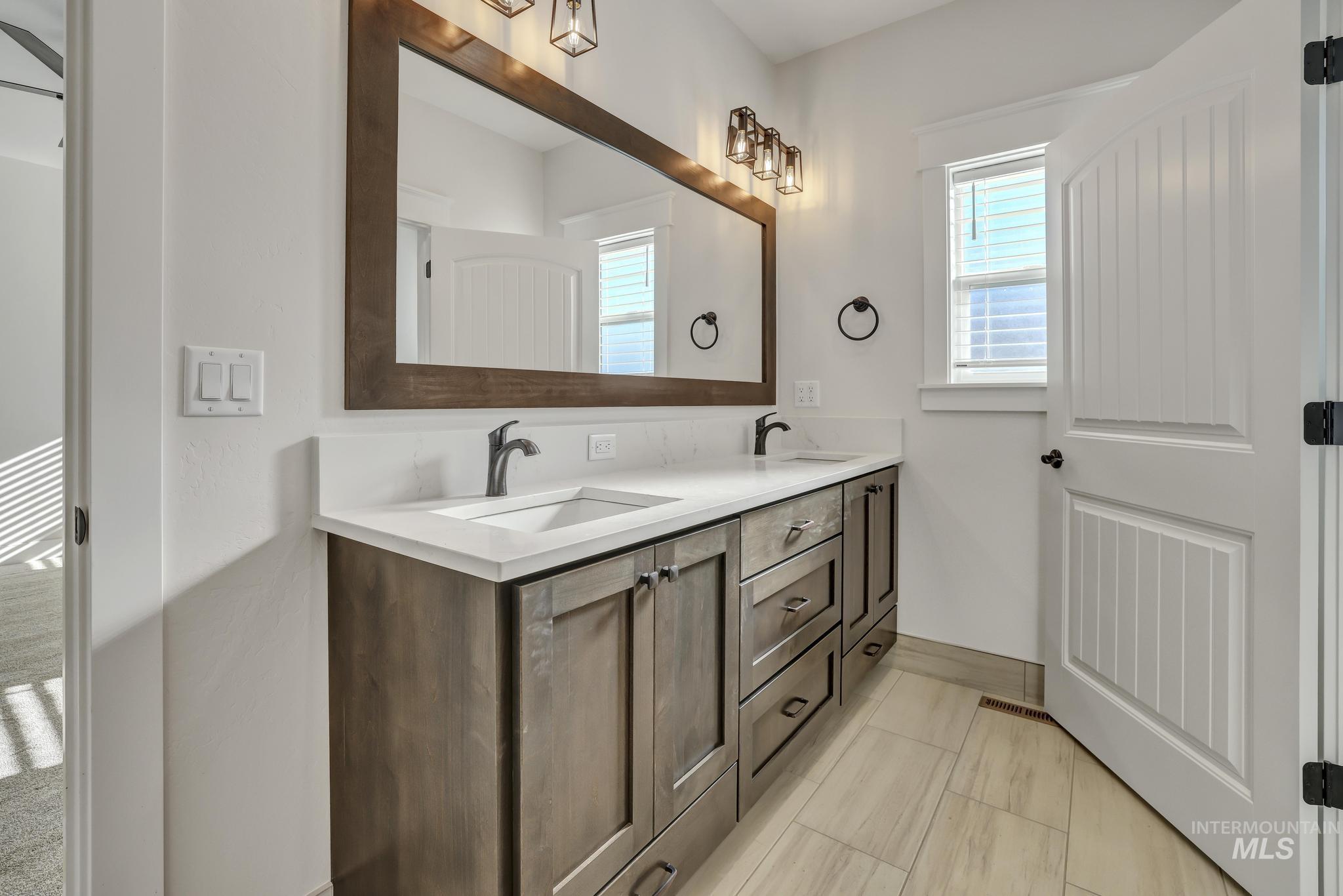 1376 Haizlee Way Twin Falls, ID 83301 - Photo 9 of 29