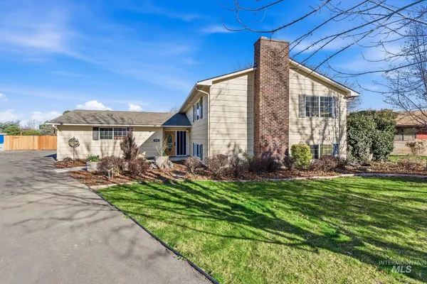 $699,999 | 2072 South Crystal Way, Boise, ID 83706