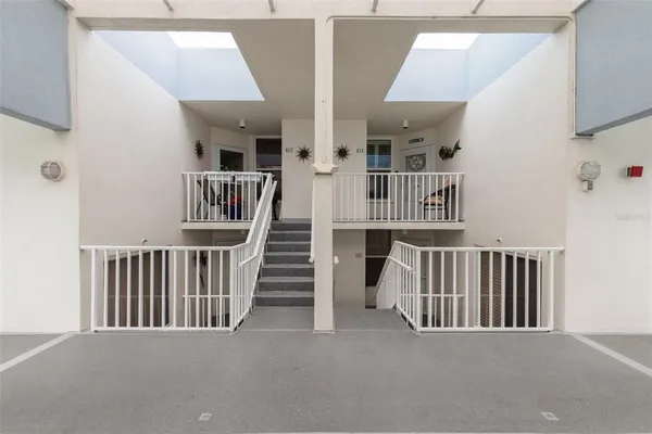 $3,500 | 5279 Isla Key Boulevard South, Unit 413, St. Petersburg, FL 33715