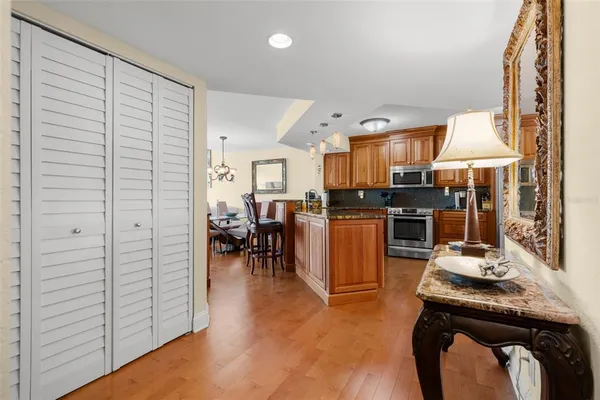 $3,500 | 5279 Isla Key Boulevard South, Unit 413, St. Petersburg, FL 33715