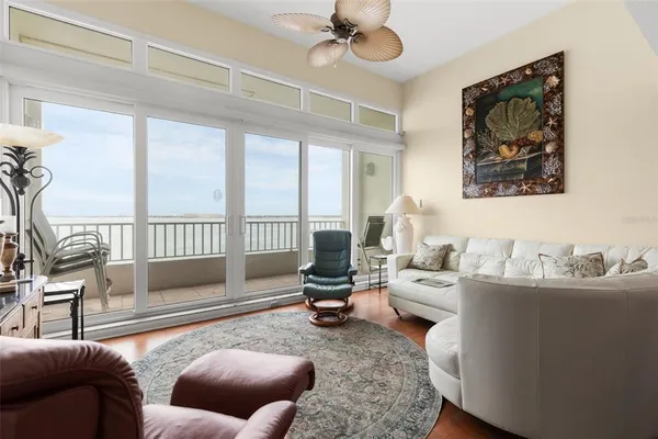 $3,500 | 5279 Isla Key Boulevard South, Unit 413, St. Petersburg, FL 33715