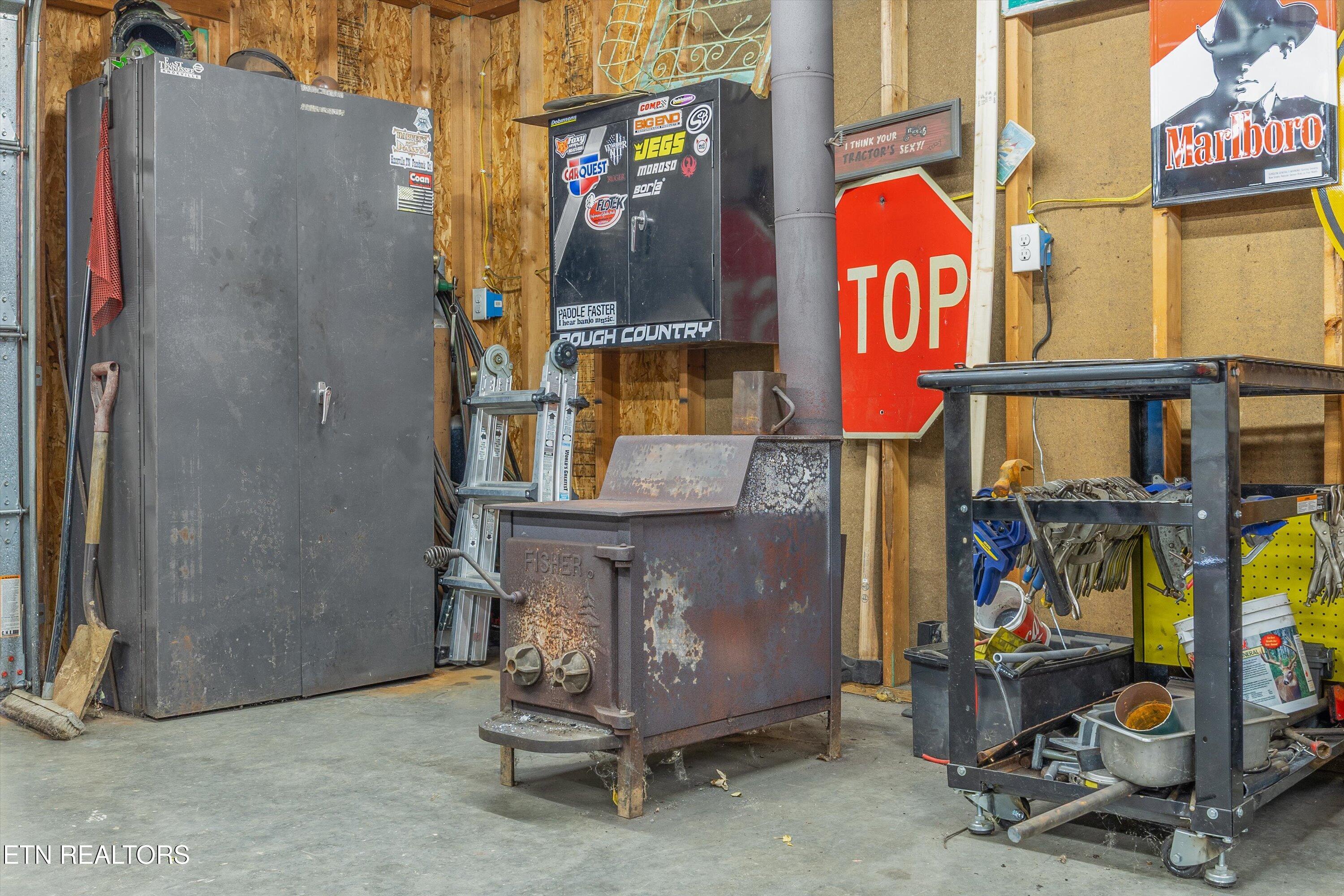 6213 Ridgeview Road Knoxville, TN 37918 - Photo 27 of 34 2-6213 Ridgeview Rd02