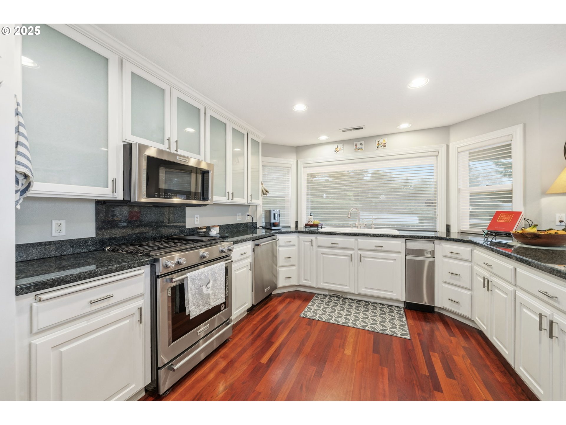 8212 Northwest Fruit Valley Road, Unit A Vancouver, WA 98665 - Photo 13 of 48