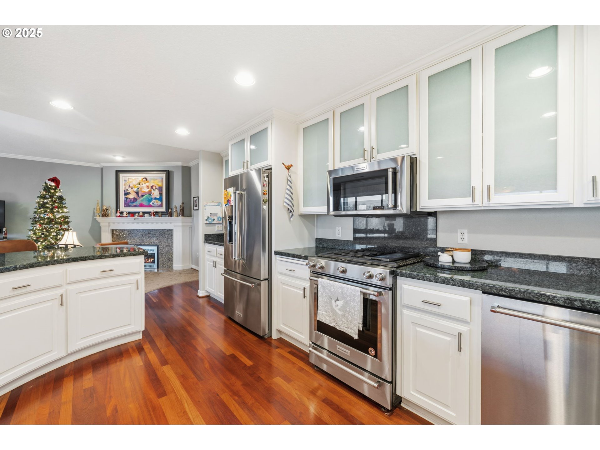 8212 Northwest Fruit Valley Road, Unit A Vancouver, WA 98665 - Photo 14 of 48