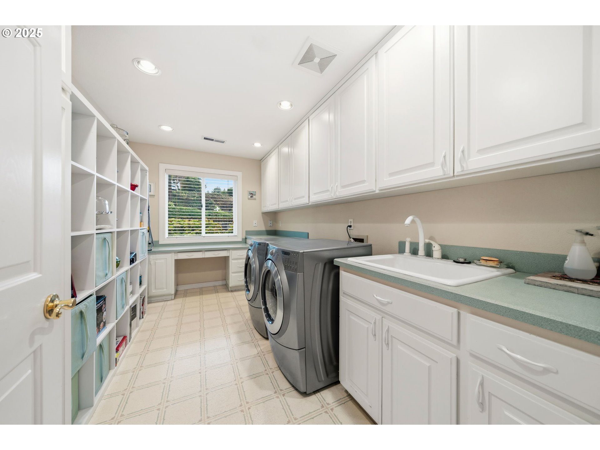 8212 Northwest Fruit Valley Road, Unit A Vancouver, WA 98665 - Photo 26 of 48