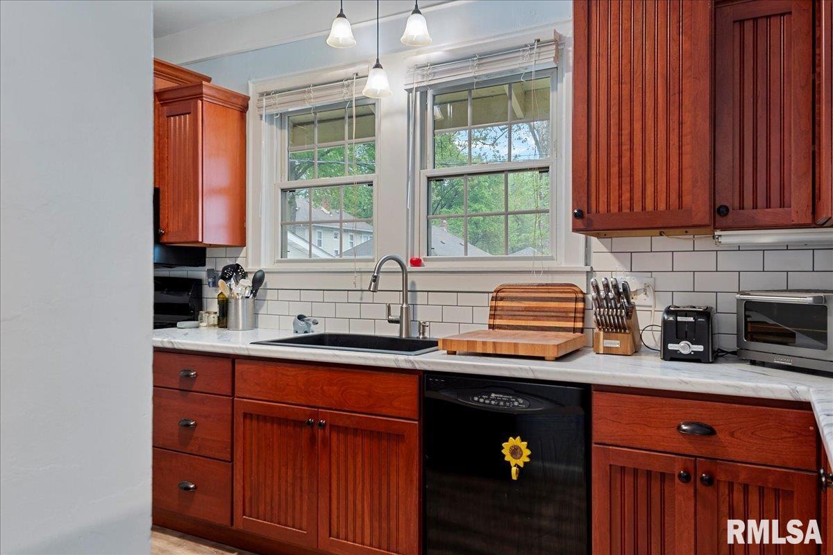 925 South Walnut Street Springfield, IL 62704 - Photo 16 of 32