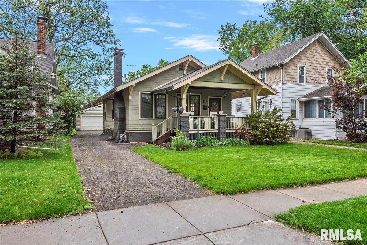 925 South Walnut Street Springfield, IL 62704 - Photo 2 of 32