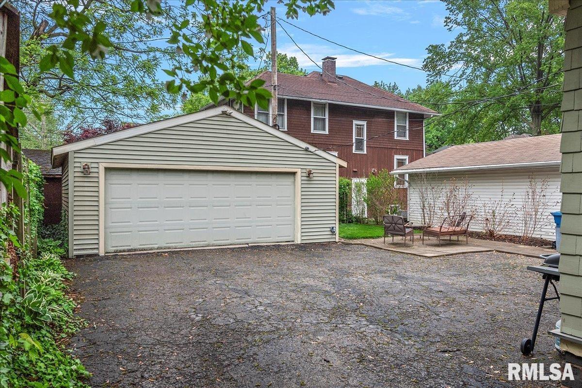 925 South Walnut Street Springfield, IL 62704 - Photo 28 of 32