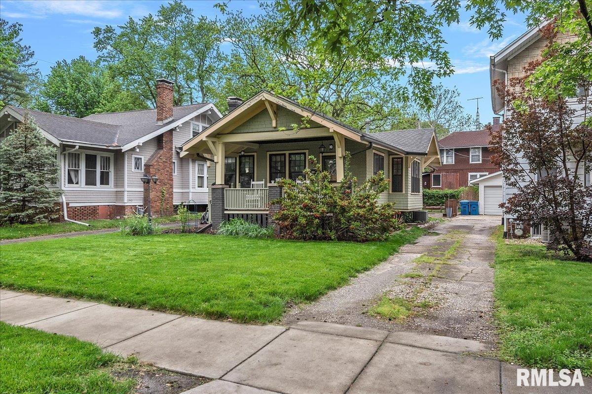 925 South Walnut Street Springfield, IL 62704 - Photo 3 of 32