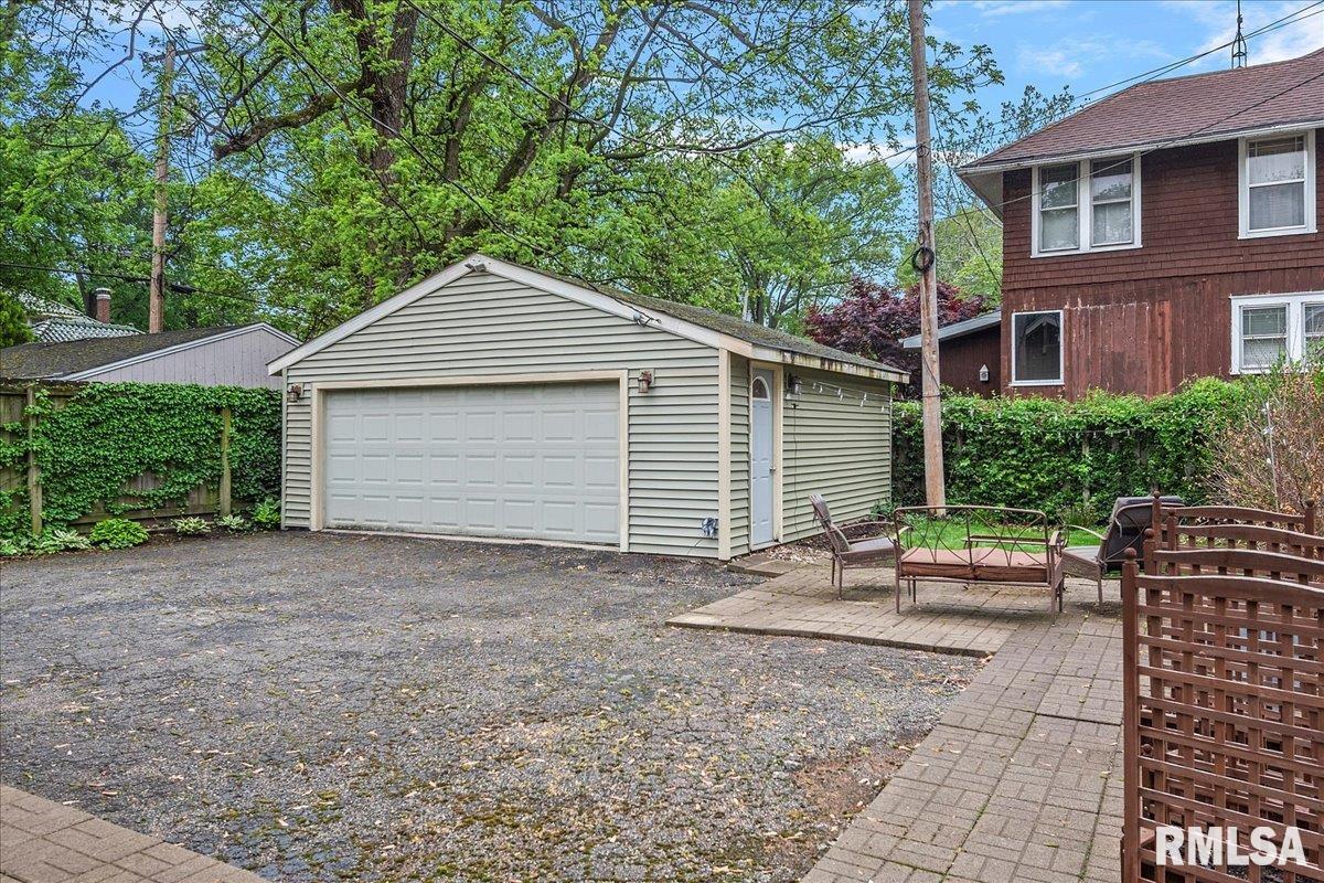 925 South Walnut Street Springfield, IL 62704 - Photo 31 of 32