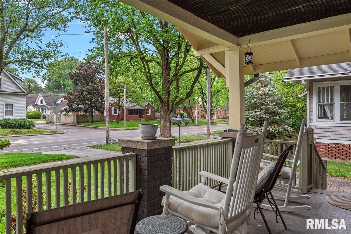 925 South Walnut Street Springfield, IL 62704 - Photo 4 of 32