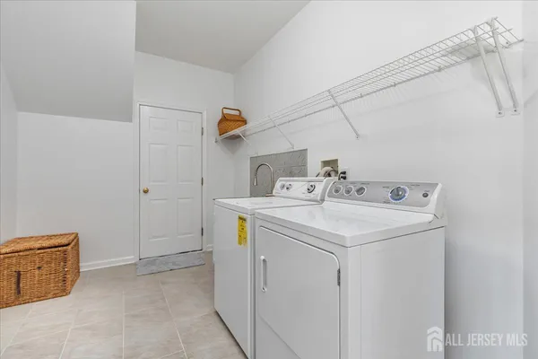 $1,199,000 | 2 Nicole Drive, Somerset, NJ 08873