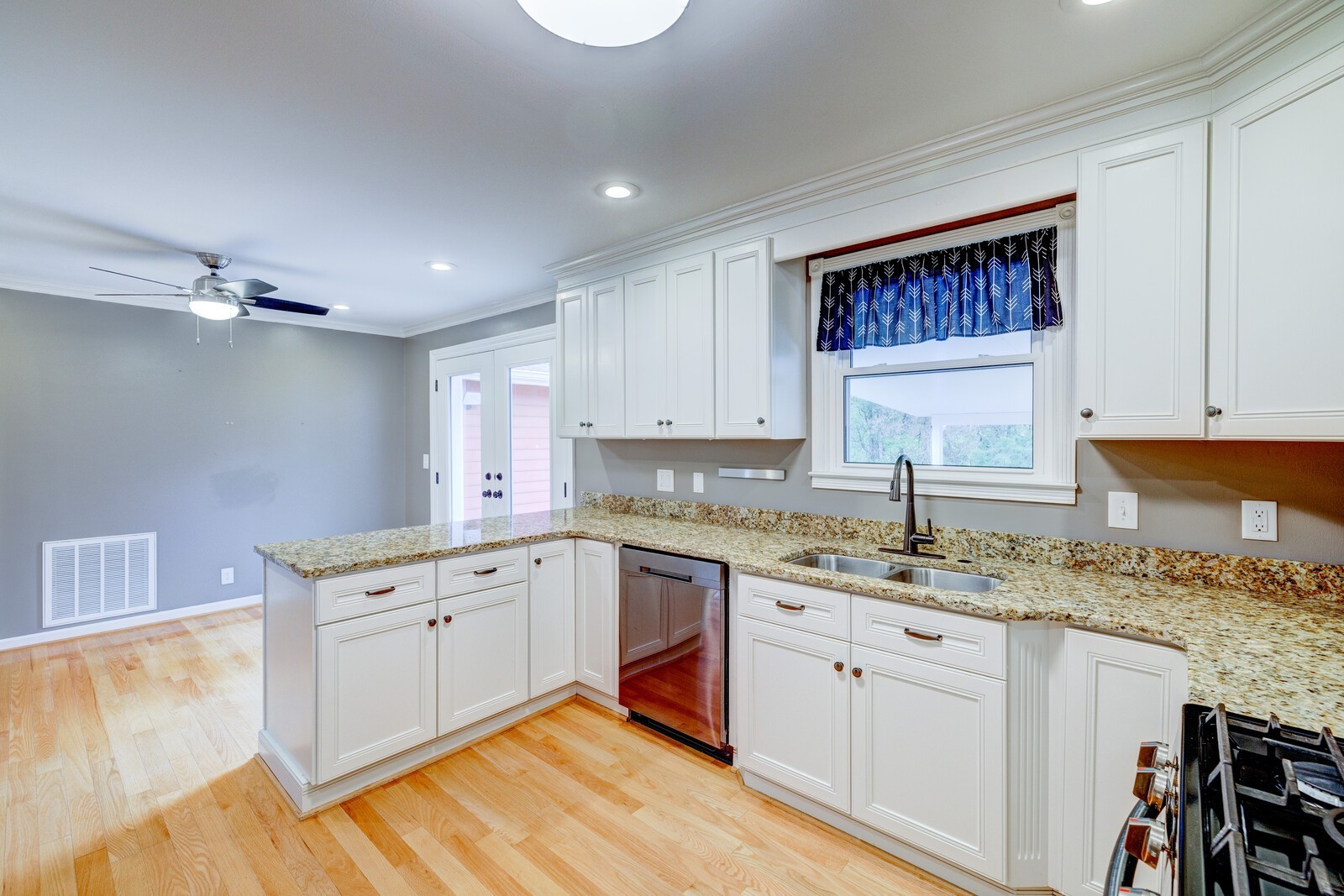 5075 Kittrell Road Nashville, TN 37221 - Photo 35 of 48 Plenty of counter and cabinet space