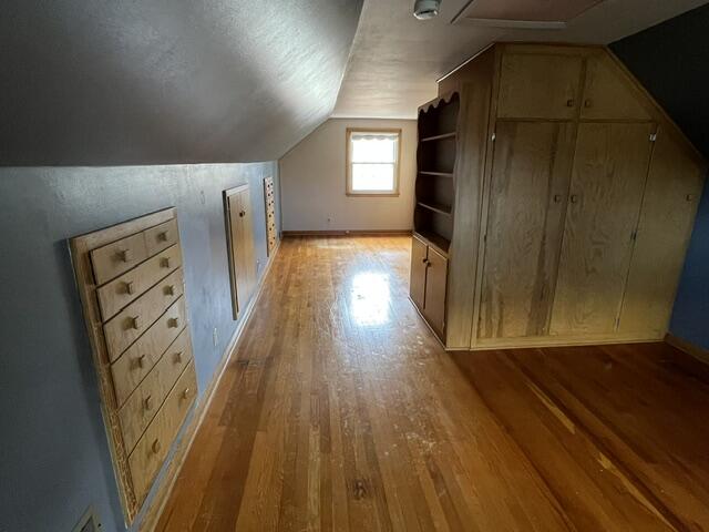 2112 30th Street Two Rivers, WI 54241 - Photo 15 of 18 Upper bed