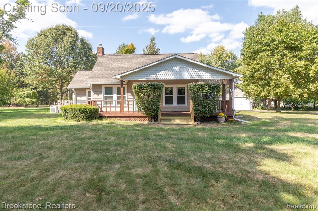 810 Beardon Road Lake Orion, MI 48362 - Photo 1 of 31