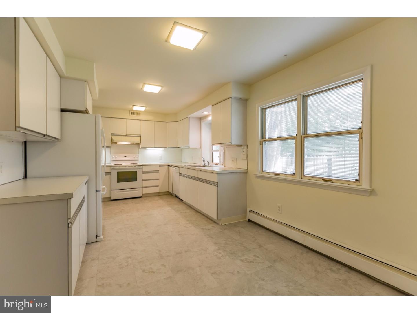 5 Bowker Road Medford, NJ 08055 - Photo 6 of 25 Gallery Image 6
