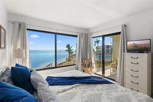 $449,000 | 6322 Palma Del Mar Boulevard South, Unit 209, St. Petersburg, FL 33715