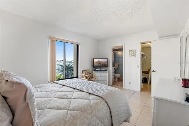 $449,000 | 6322 Palma Del Mar Boulevard South, Unit 209, St. Petersburg, FL 33715