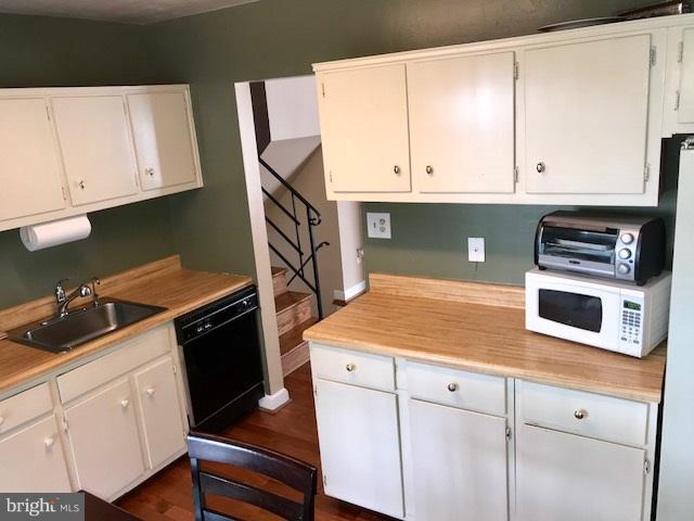 4114 Isbell Street Silver Spring, MD 20906 - Photo 11 of 30 Kitchen