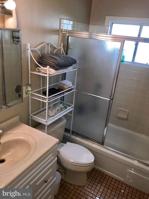 4114 Isbell Street Silver Spring, MD 20906 - Photo 23 of 30 Bath (Master)