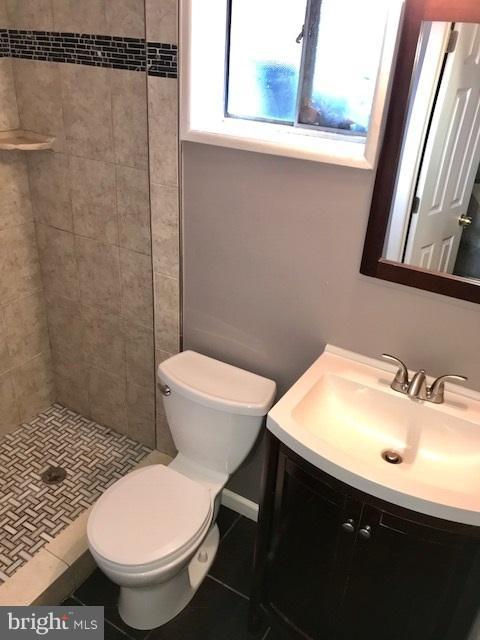 4114 Isbell Street Silver Spring, MD 20906 - Photo 27 of 30 Full Bathroom (Basement)