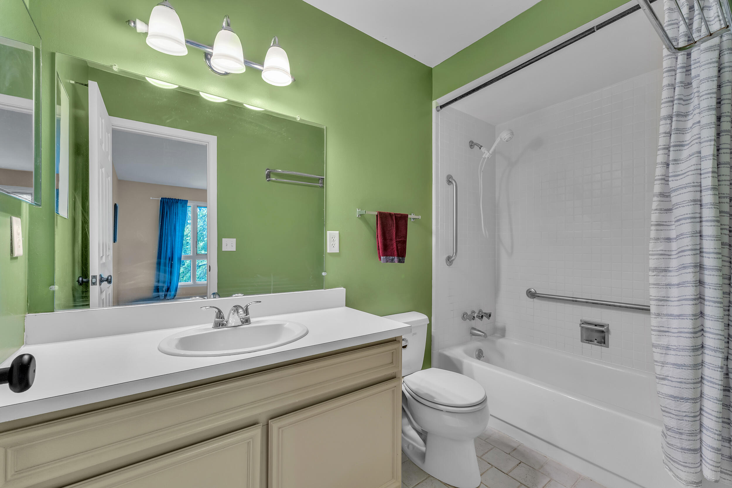 826 Earhart Road Ann Arbor, MI 48105 - Photo 22 of 38 earhart-32