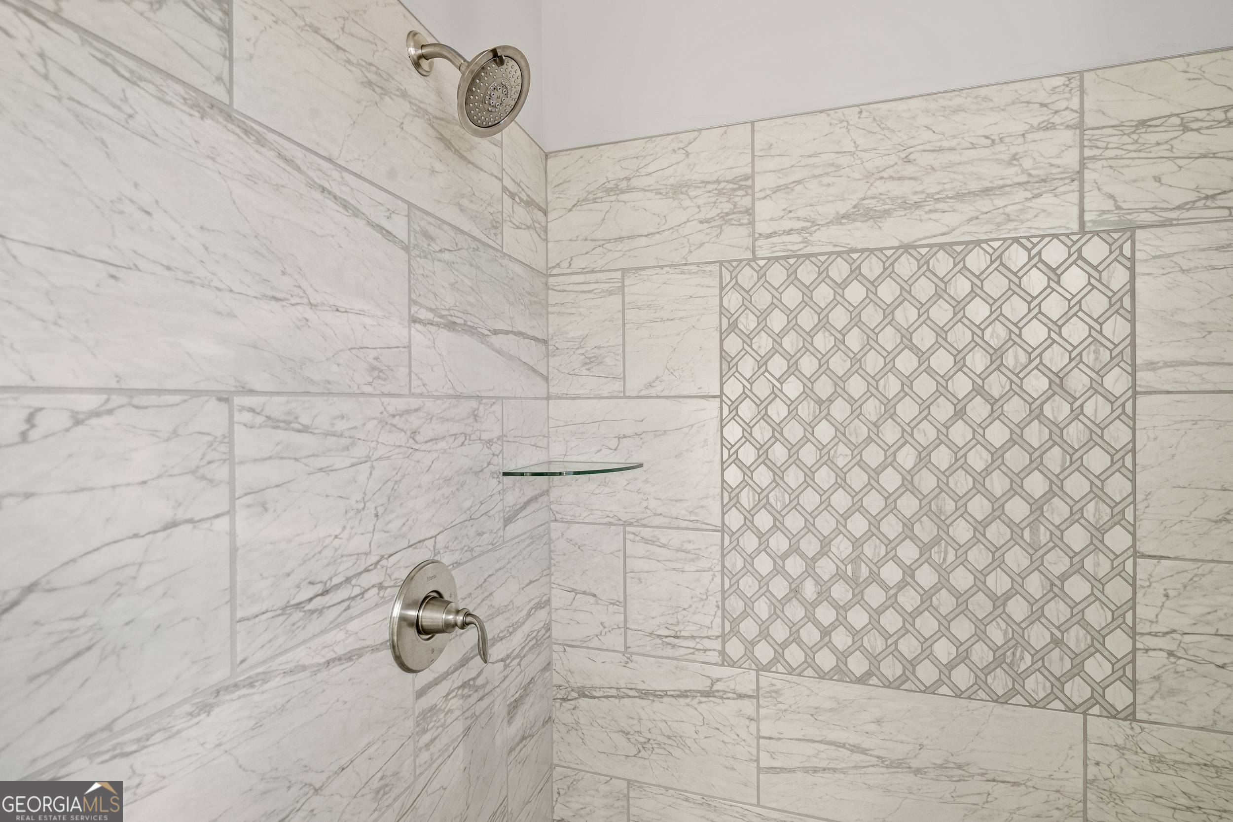 652 Meadow Run Court Clarkesville, GA 30523 - Photo 17 of 61 a bathroom with a shower