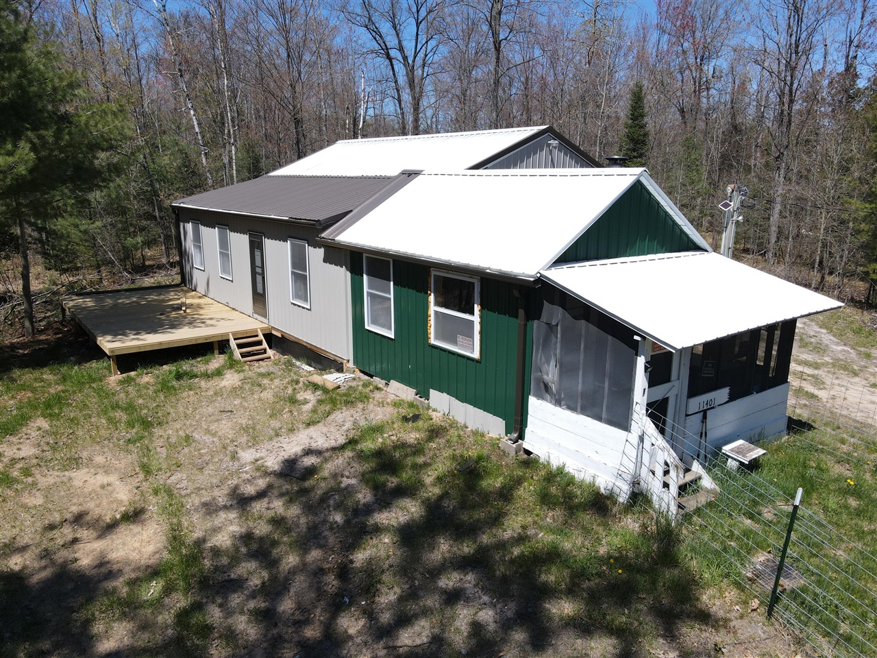 11401 Little George Lake Road Gladwin, MI 48624 - Photo 2 of 72