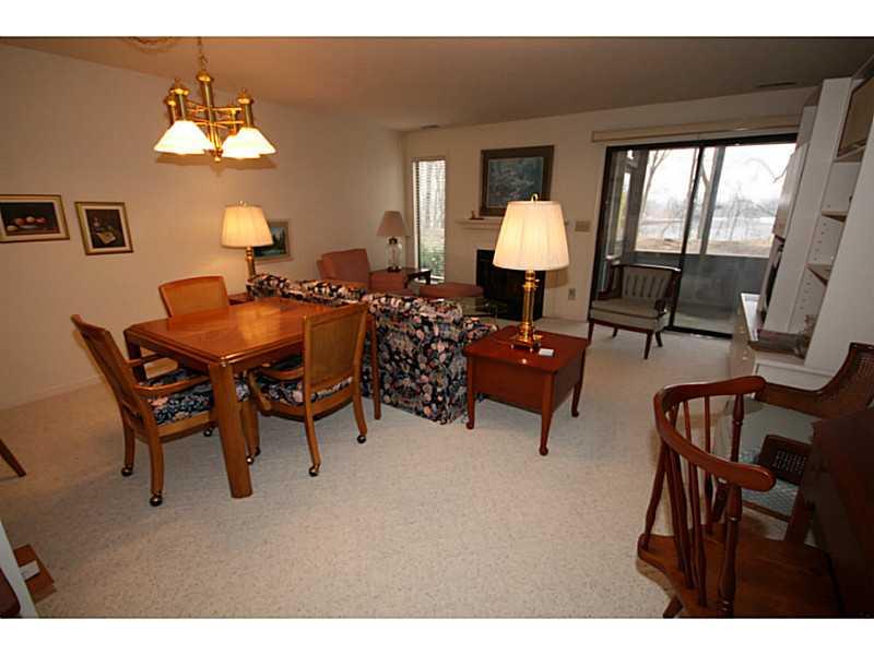 67 Lookout Ridge Drive, Unit 11L Columbus, IN 47201 - Photo 2 of 16 Gallery Image 2