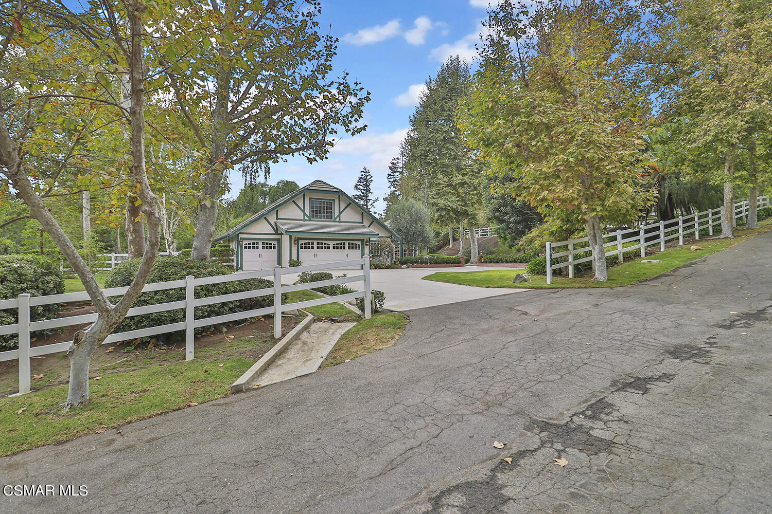 11908 Pradera Road Camarillo, CA 93012 - Photo 2 of 76 aFront1