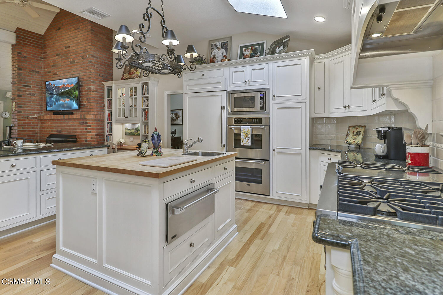 11908 Pradera Road Camarillo, CA 93012 - Photo 14 of 76 eKitchen6