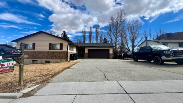 $349,900 | 530 Knotty Pine Street, Green River, WY 82935