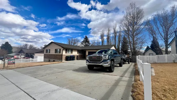$349,900 | 530 Knotty Pine Street, Green River, WY 82935