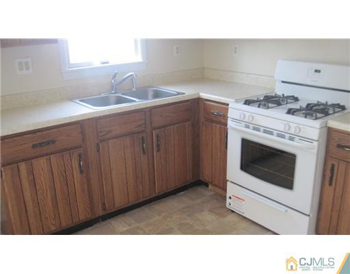 939 Englishtown Road Old Bridge, NJ 08857 - Photo 5 of 10 Gallery Image 5