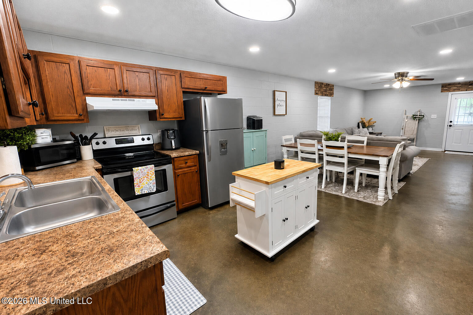 110 Milton Murrah Road Lucedale, MS 39452 - Photo 11 of 32 2 (3)