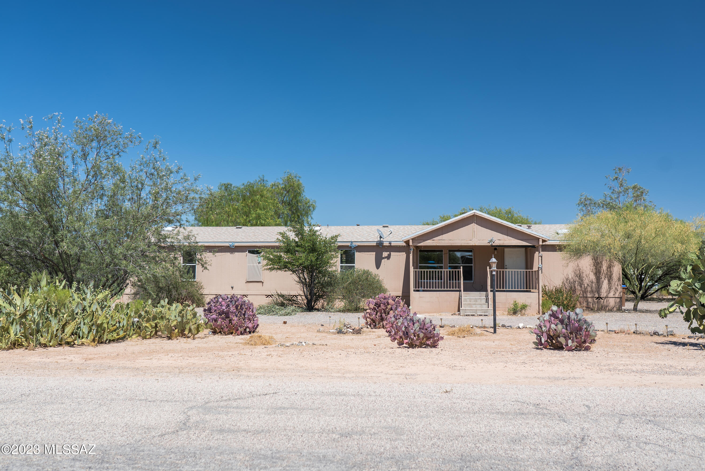 16762 West Whitewing Way Marana, AZ 85653 - Photo 2 of 29