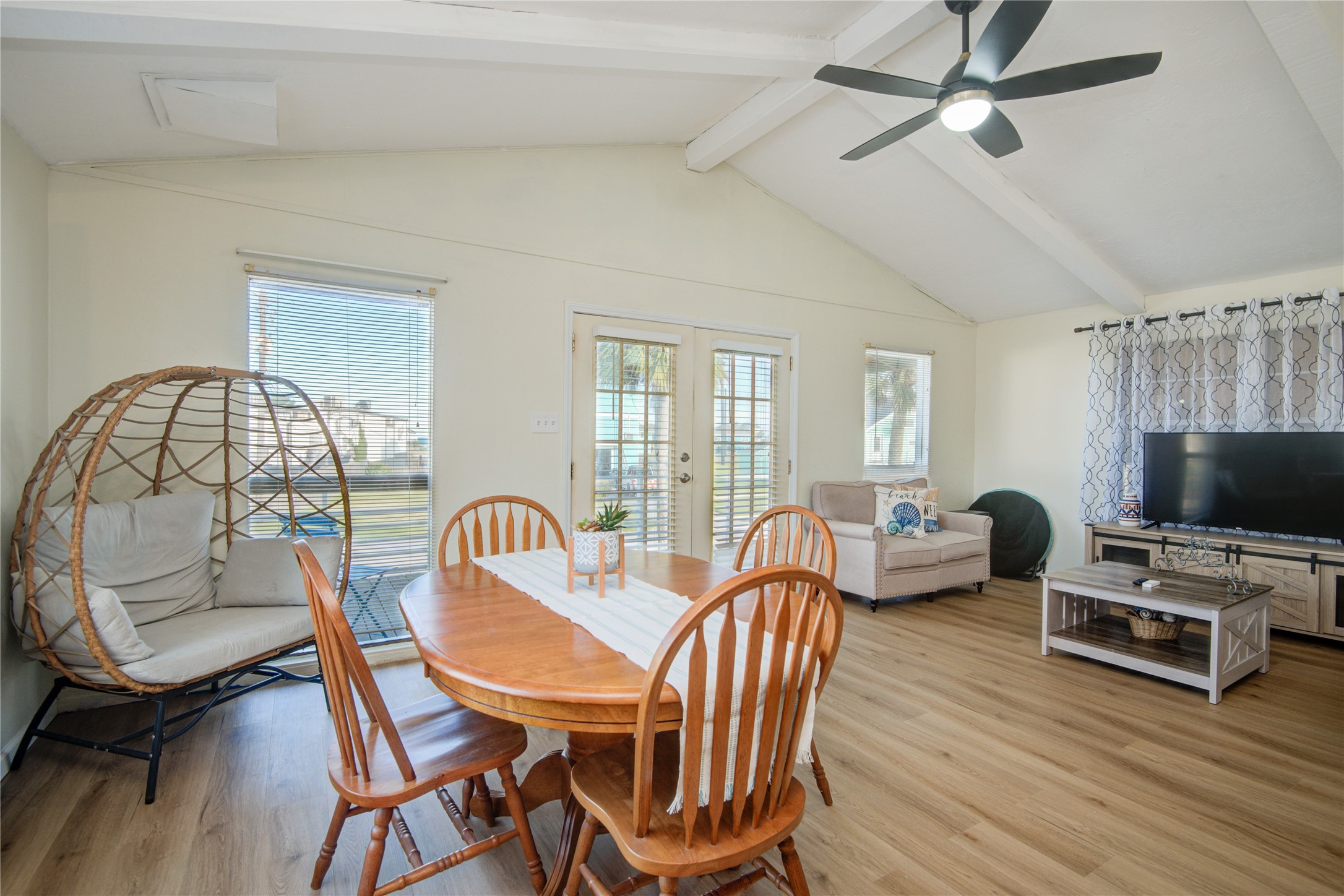 16510 Blackbeard Road Jamaica Beach, TX 77554 - Photo 16 of 39