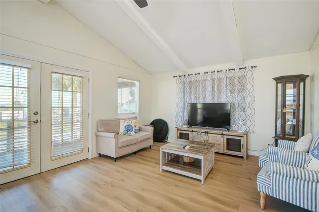 $2,195 | 16510 Blackbeard Road, Jamaica Beach, TX 77554