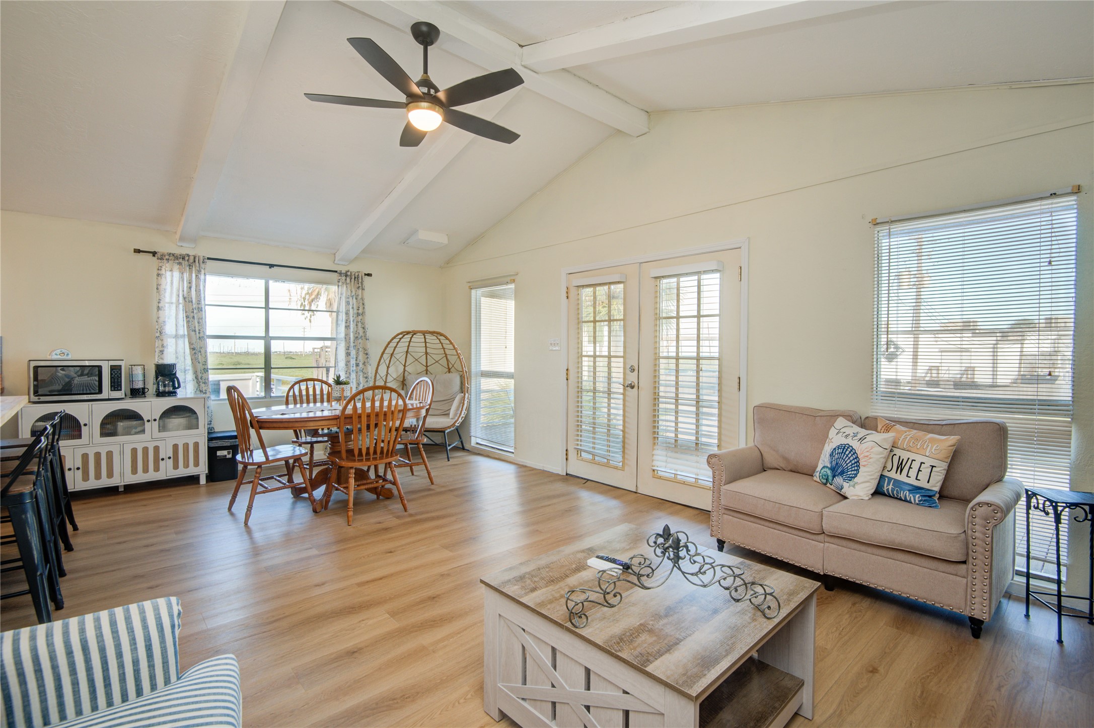 16510 Blackbeard Road Jamaica Beach, TX 77554 - Photo 20 of 39