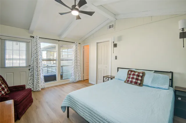 $2,195 | 16510 Blackbeard Road, Jamaica Beach, TX 77554